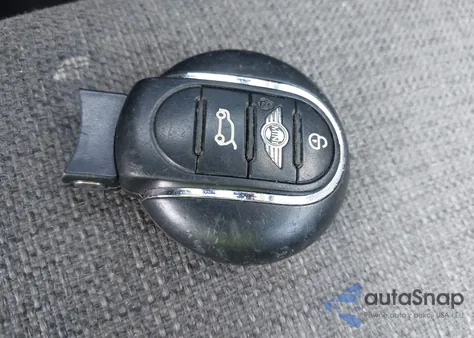 2014 Mini Cooper Cooper from USA, damaged, VIN WMWXM5C56ET933833